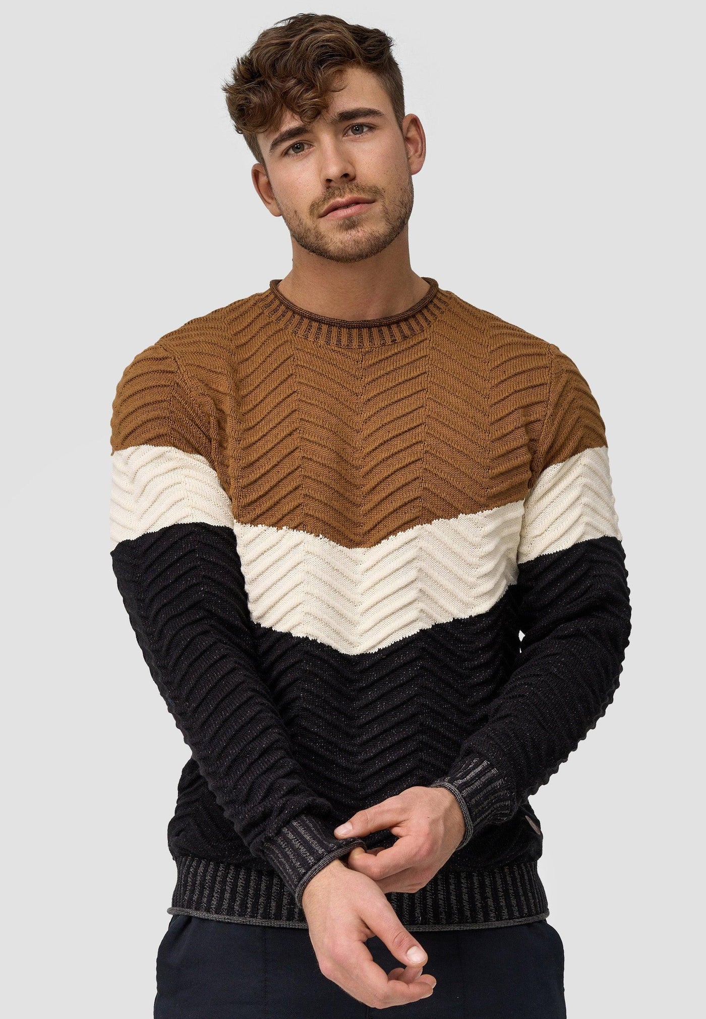 Alaric – stylischer kapuzenpullover für herren (italienisches design)