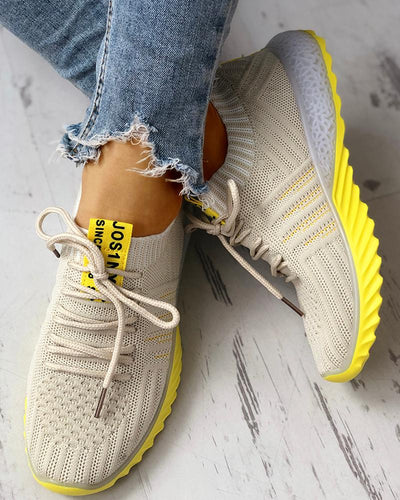 Atmungsaktive Schnürschuhe Yeezy aus Mesh in Color-Block-Design