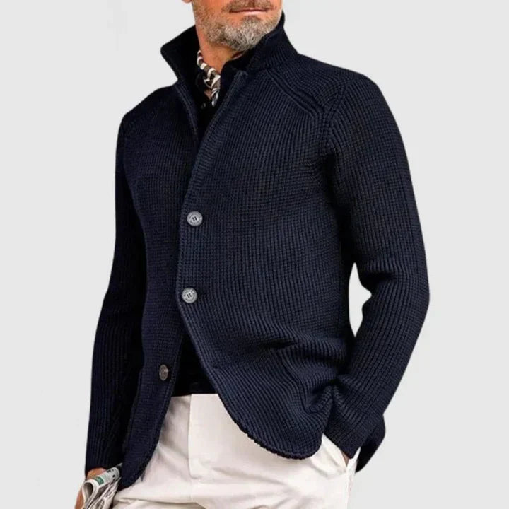 Eleganter cardigan für herren mit knopfverschluss