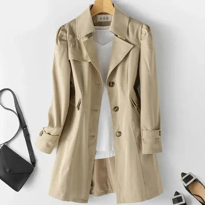 Elegante trenchcoat-jacke mit hübschem schnitt für gastgeber und winter