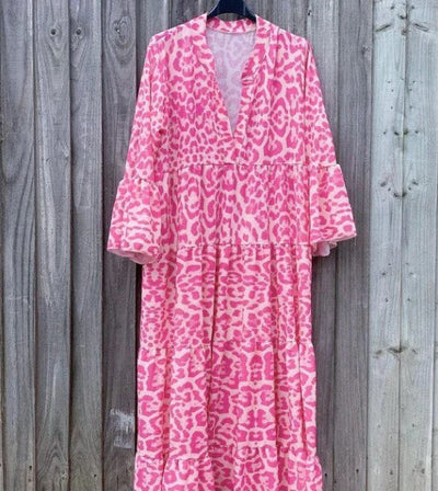 Evelyn – rosafarbenes kleid mit leopardenmuster